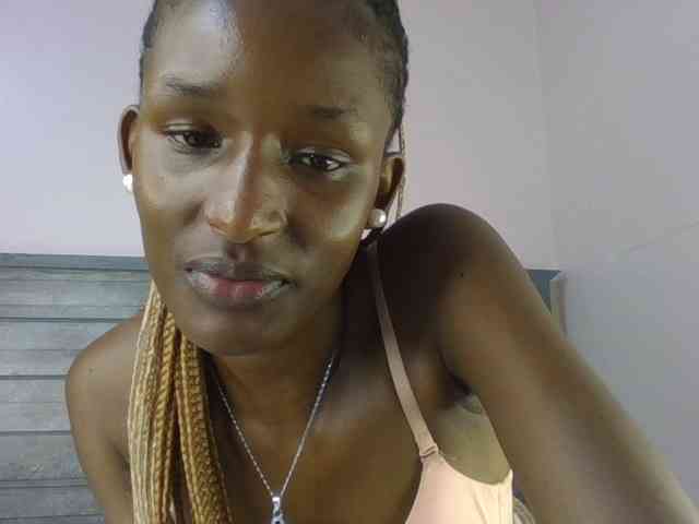 Hottierue8 webcam