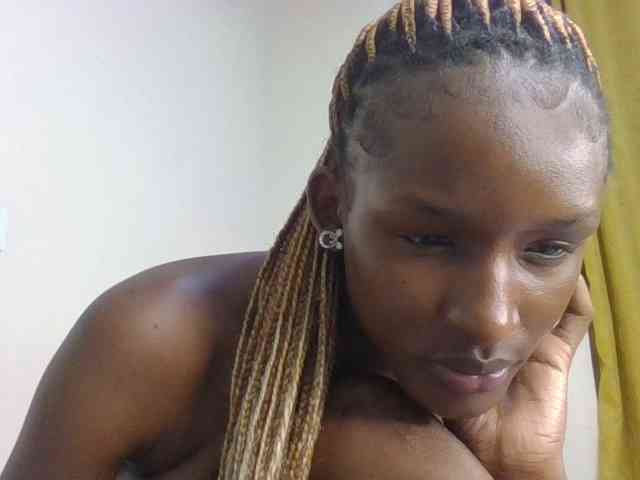 Hottierue8 webcam