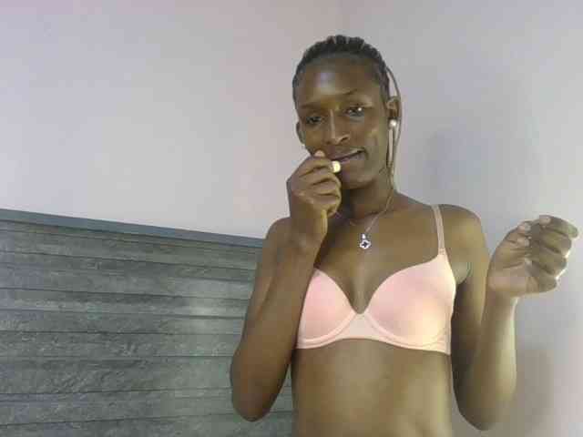 Hottierue8 webcam