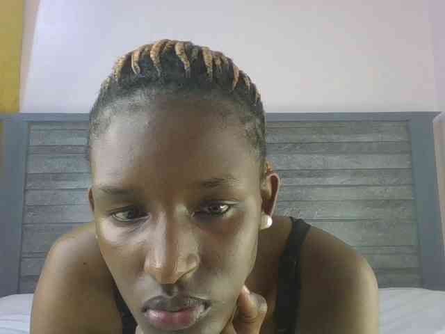 Hottierue8 webcam