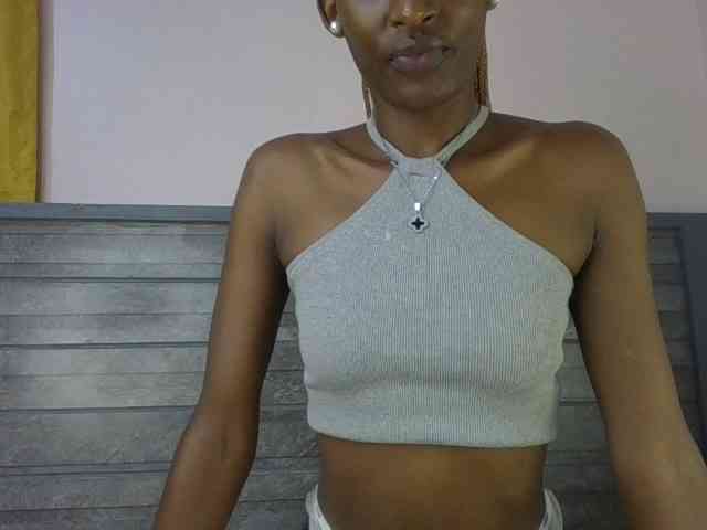 Hottierue8 webcam