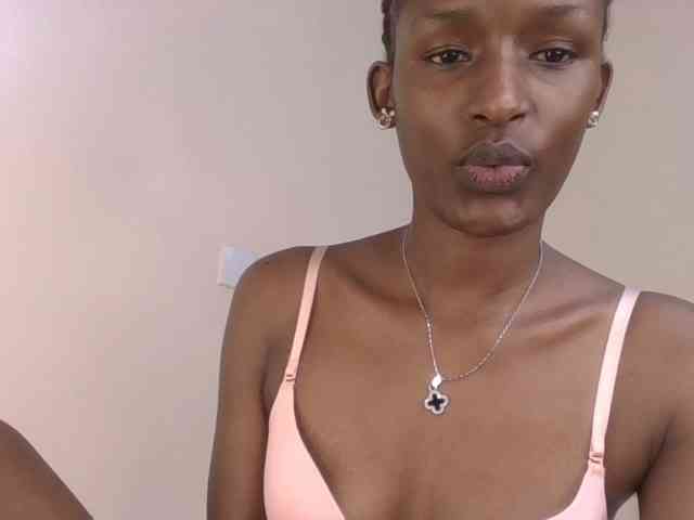 Hottierue8 webcam