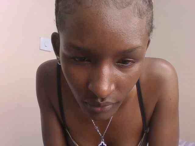 Hottierue8 webcam
