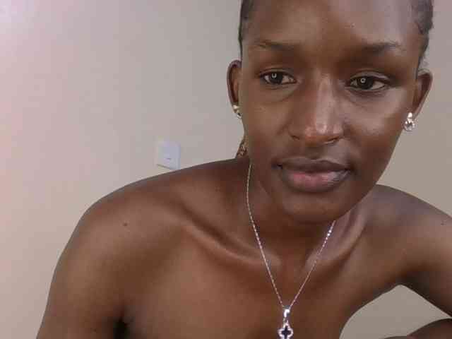 Hottierue8 webcam