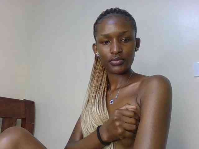 Hottierue8 webcam