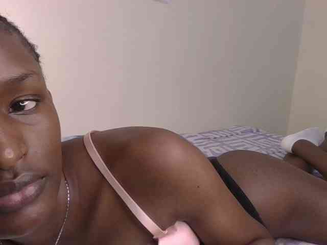 Hottierue8 webcam