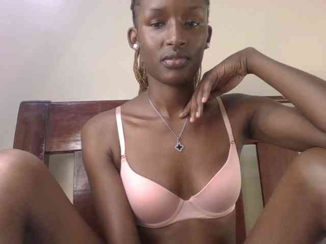 Hottierue8 webcam