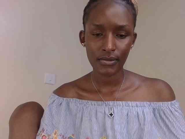 Hottierue8 webcam