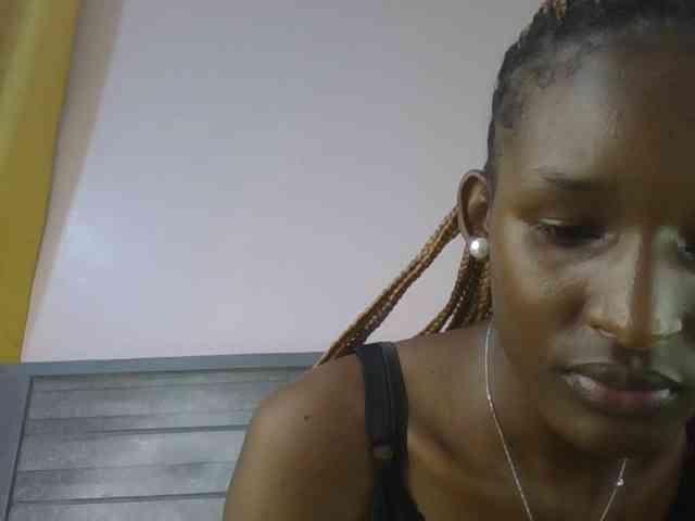 Hottierue8 webcam