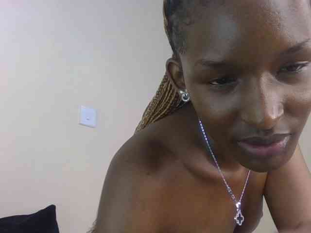 Hottierue8 webcam