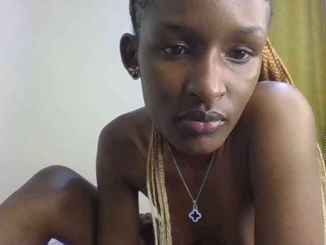 Hottierue8 webcam