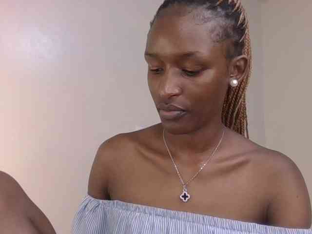 Hottierue8 webcam
