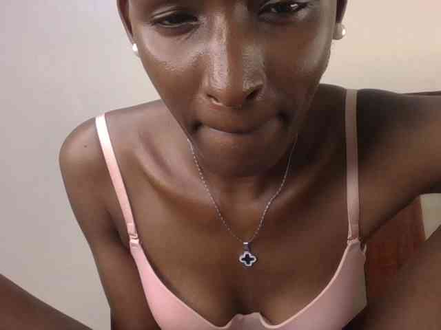 Hottierue8 webcam