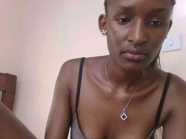 Hottierue8 webcam