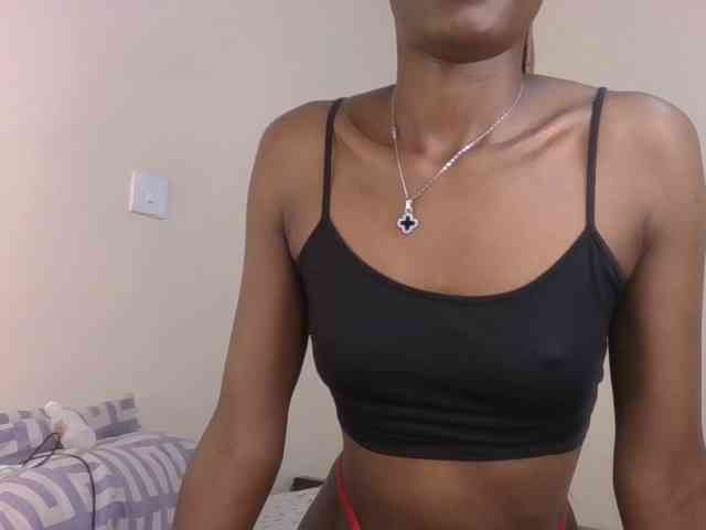 Hottierue8 webcam