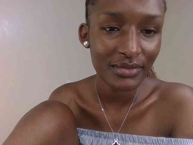 Hottierue8 webcam