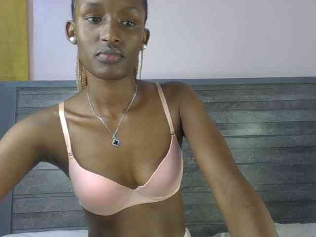 Hottierue8 webcam