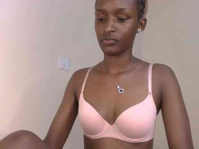 Hottierue8 webcam