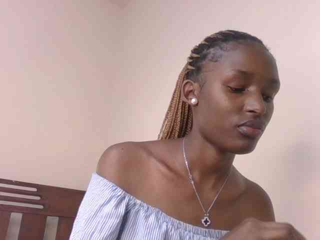 Hottierue8 webcam