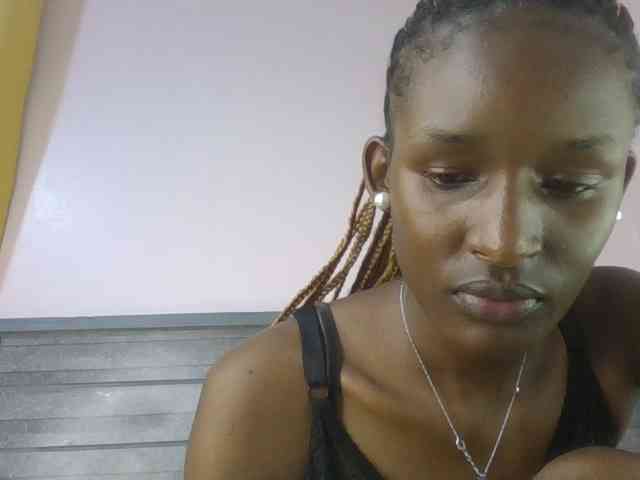 Hottierue8 webcam