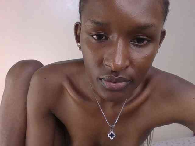 Hottierue8 webcam