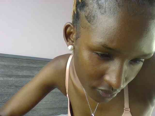 Hottierue8 webcam