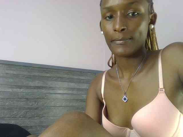 Hottierue8 webcam