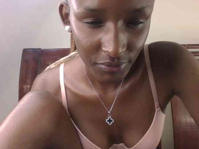 Hottierue8 webcam