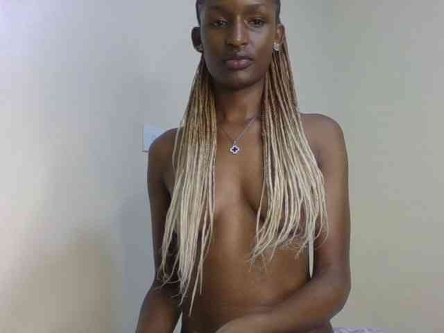Hottierue8 webcam