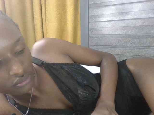 Hottierue8 webcam