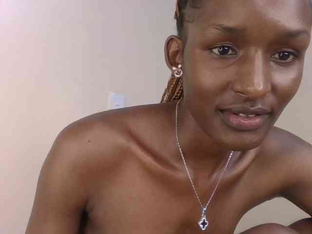 Hottierue8 webcam