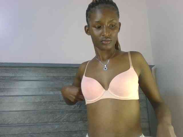 Hottierue8 webcam