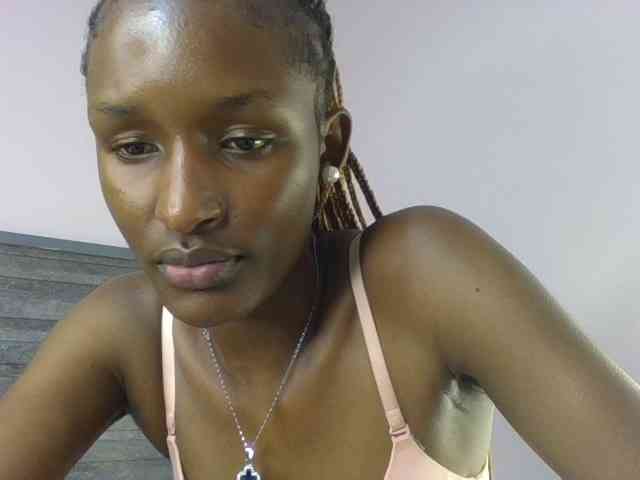 Hottierue8 webcam