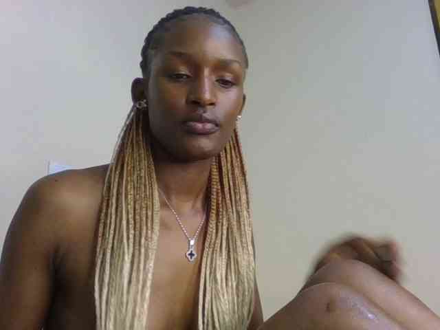 Hottierue8 webcam