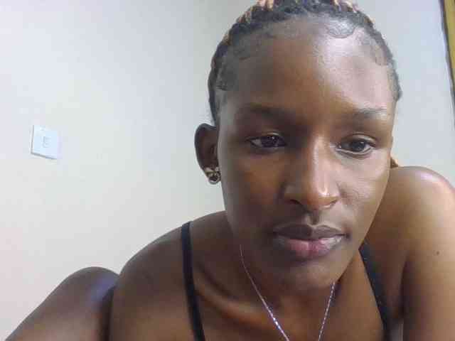 Hottierue8 webcam