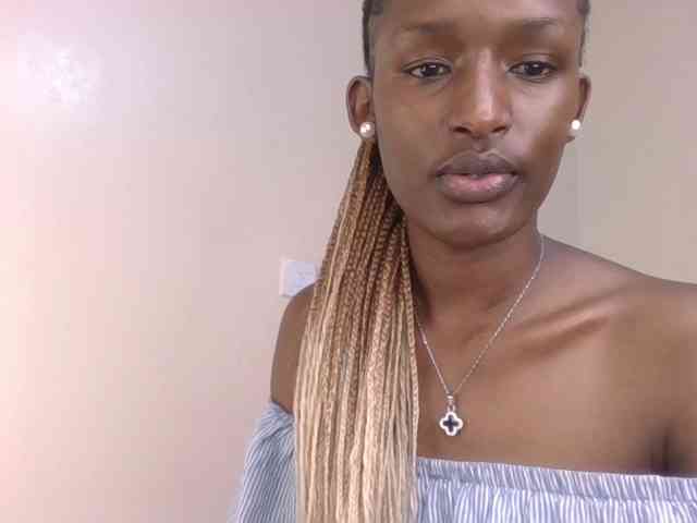 Hottierue8 webcam