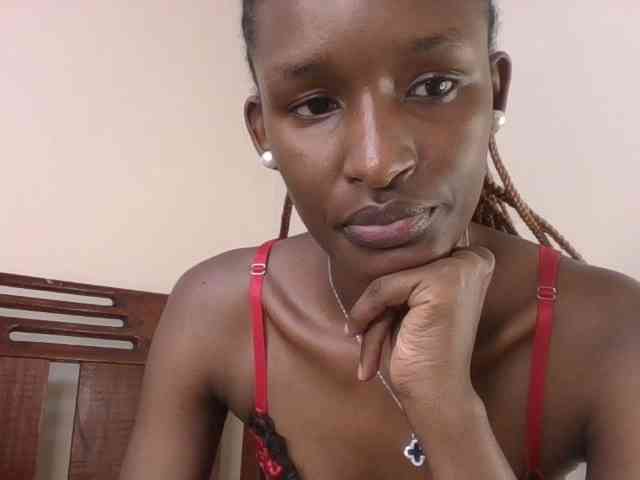 Hottierue8 webcam