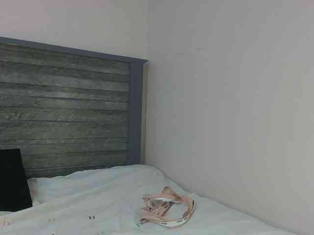 Hottierue8 webcam