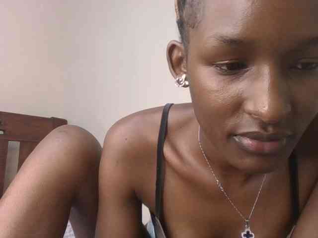 Hottierue8 webcam