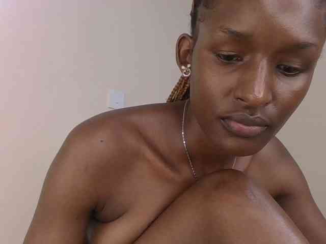 Hottierue8 webcam