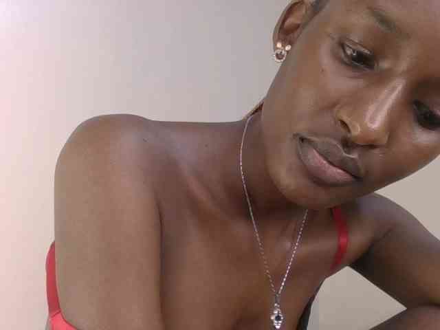 Hottierue8 webcam