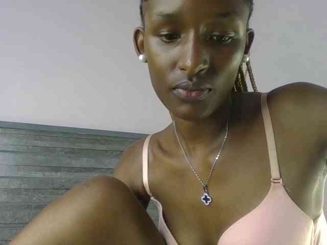 Hottierue8 webcam