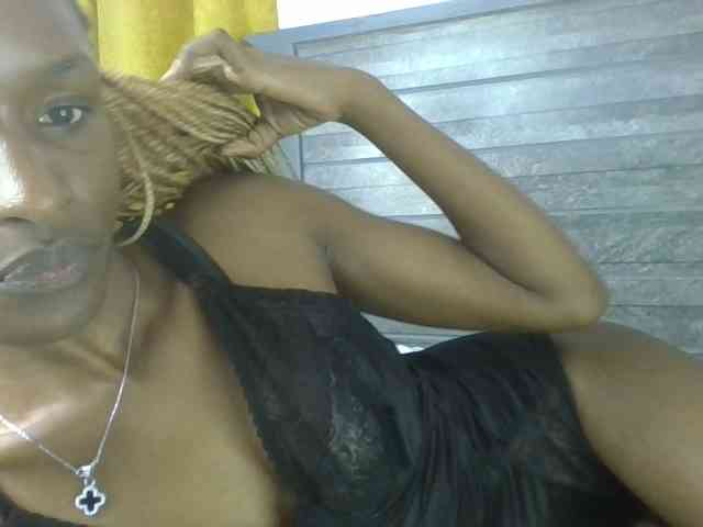 Hottierue8 webcam