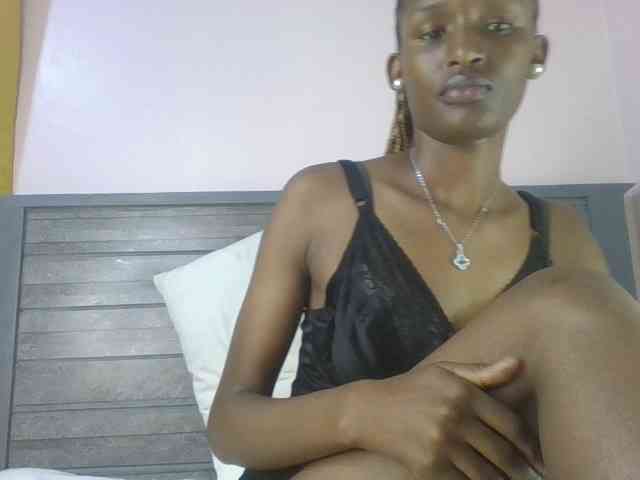 Hottierue8 webcam