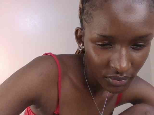 Hottierue8 webcam