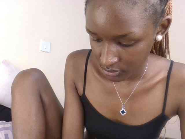 Hottierue8 webcam