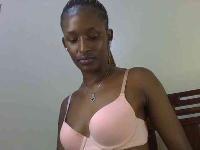 Hottierue8 webcam