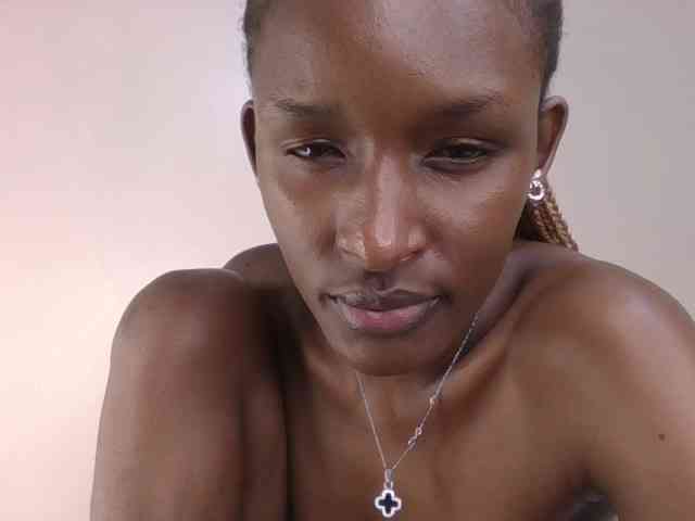 Hottierue8 webcam