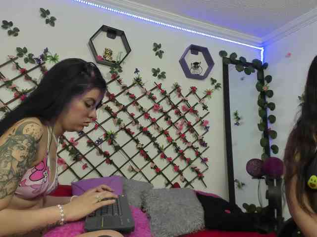 hotqueenss webcam