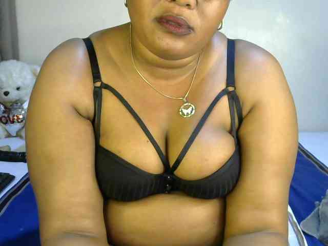 Ebonycatalia4 webcam